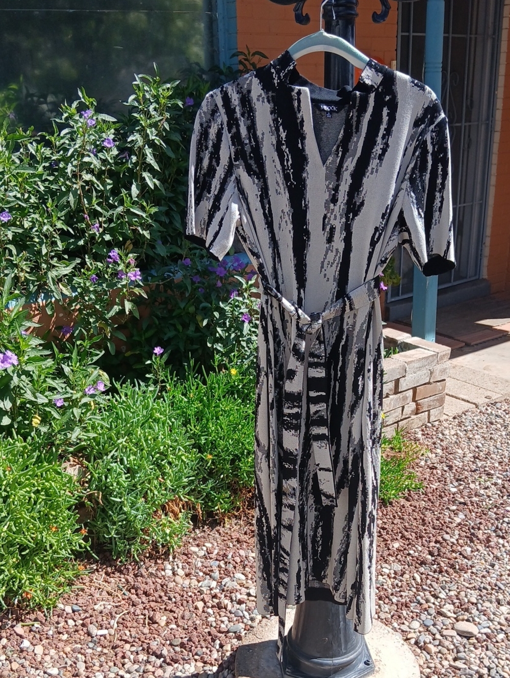 Misook Black & White Abstract Stripe Midi Dress with Waist Tie